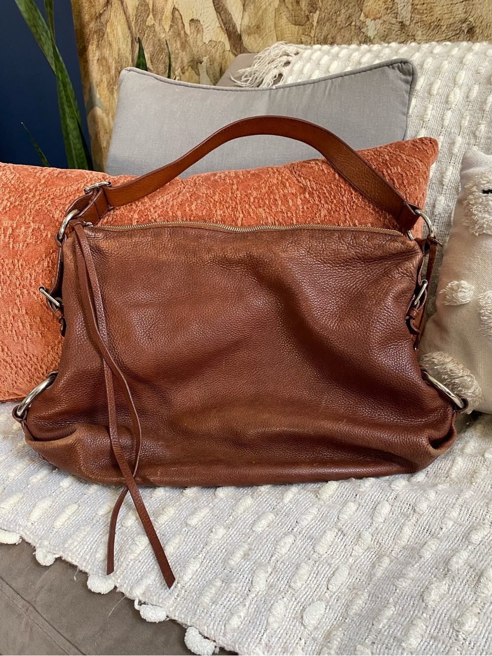 {Banana Republic} Leather Shoulder Bag